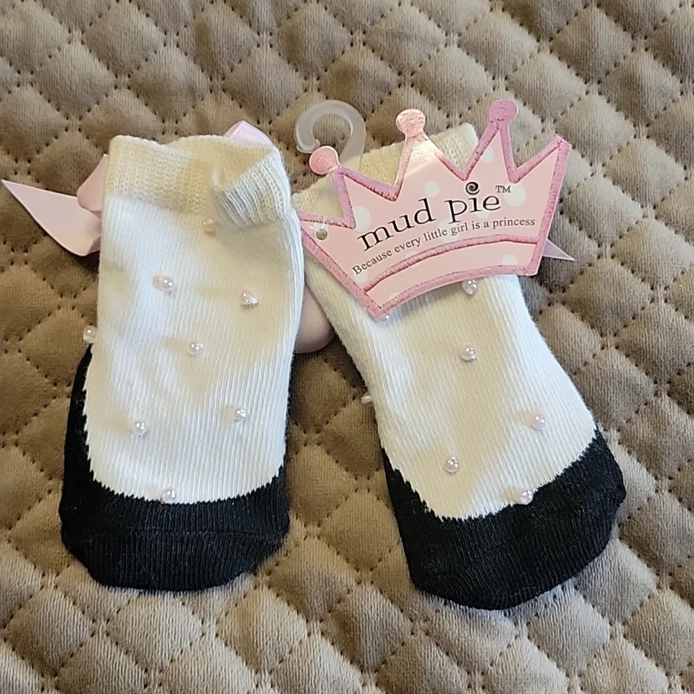 Socks Pink pearl accent black and white pink bow Mud Pie NWT boutique 0-12M NEW